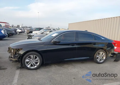 2020 Honda Accord Lx z USA, uszkodzony, nr VIN 1HGCV1F17LA032626